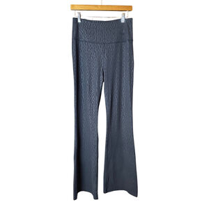 Lululemon Size 10 Groove Super High Rise Flared Pant Segment Emboss Black Nulu